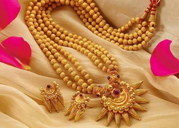 Why buy artificial and ethnic necklace online?