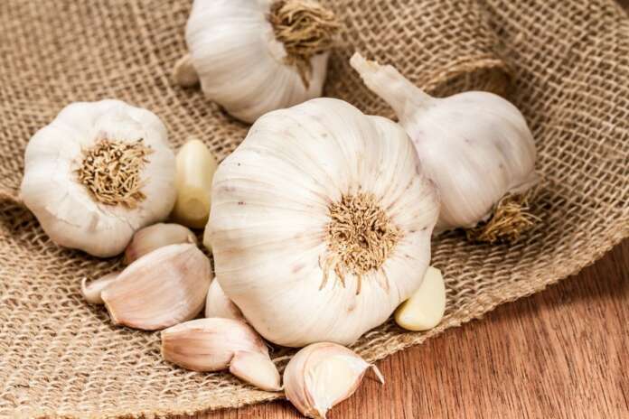 HEALTH BENEFITS OF GARLIC FOR SKIN, ANTIOXIDANTS AND LOWER BLOOD PRESSURE