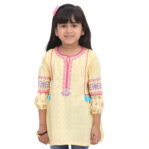 Bachaa Party – Check Out Designer Collection of Kids Clothes For 14 August