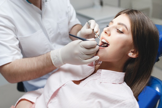 Initial Visits with Cosmetic Dentists