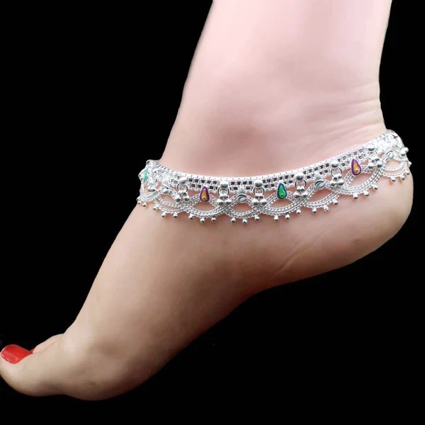 Where Can I Get Gorgeous Anklets Plated in Gold Online?